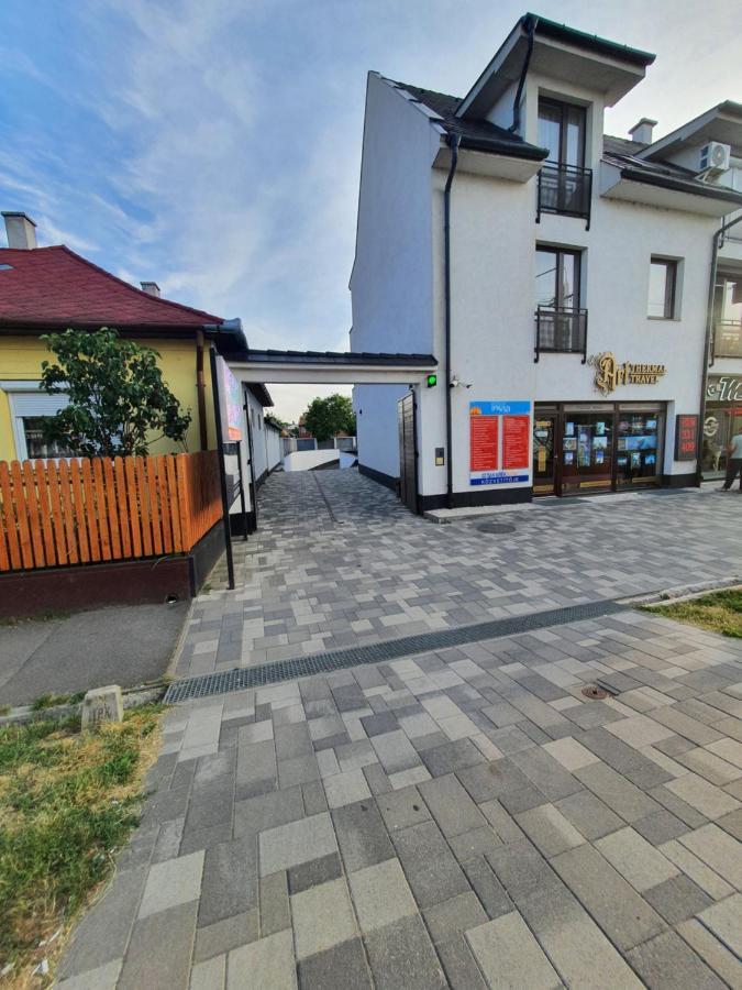 Krisi Apartman Hajduszoboszlo Luaran gambar